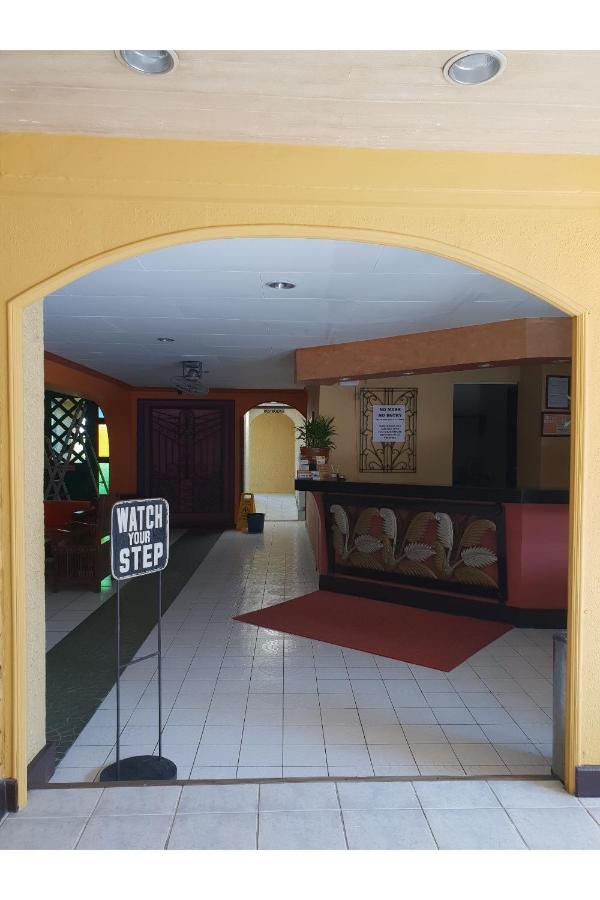 Saltimboca Tourist In Hotel Bacolod Ngoại thất bức ảnh