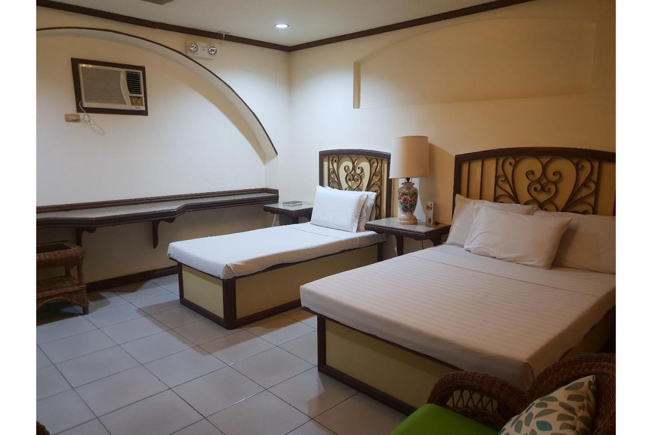 Saltimboca Tourist In Hotel Bacolod Ngoại thất bức ảnh