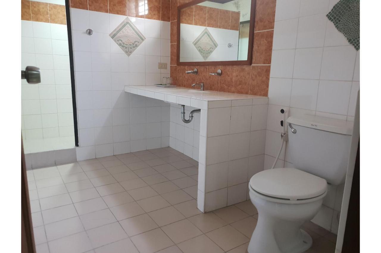 Saltimboca Tourist In Hotel Bacolod Ngoại thất bức ảnh